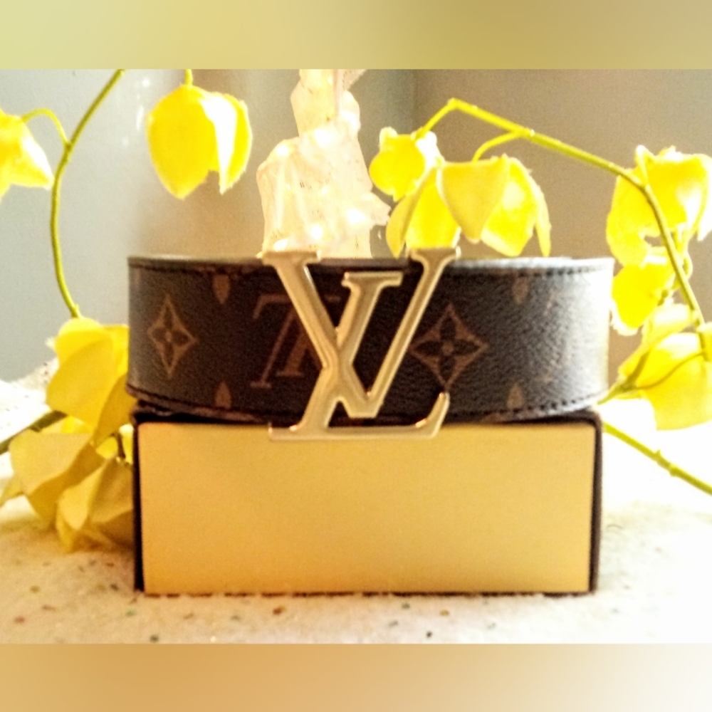 Louis Vuitton Black/Dark Brown Reversible 44/110 NWT Calfskin Leather Belt